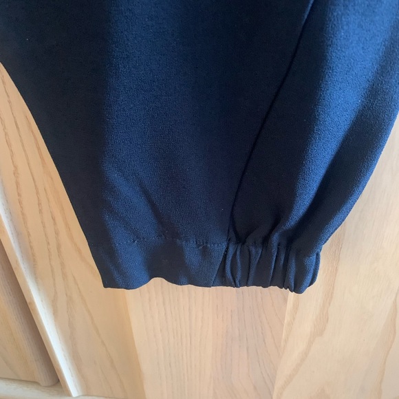 Womens medium  black elastic waist pants Babaton from Aritzia - Picture 2 of 4